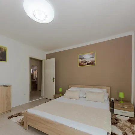 Daire Danijela Šibenik