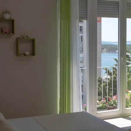 Danijela * Σίμπενικ